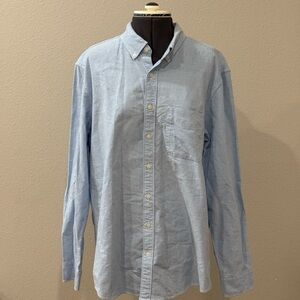 American Eagle Outfitters Light Blue Casual Button Down Shirt